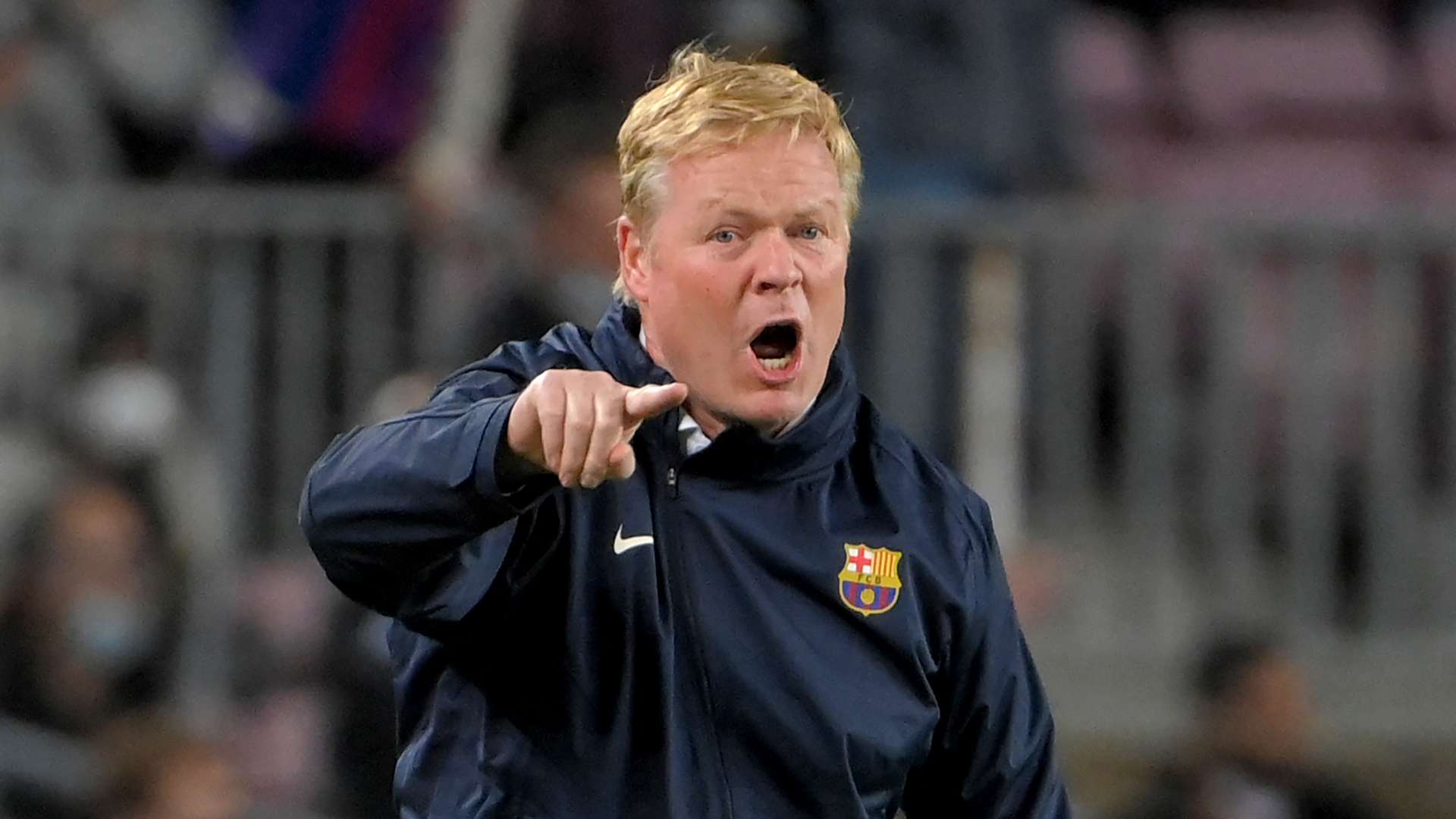 两位年轻中 两位年轻中