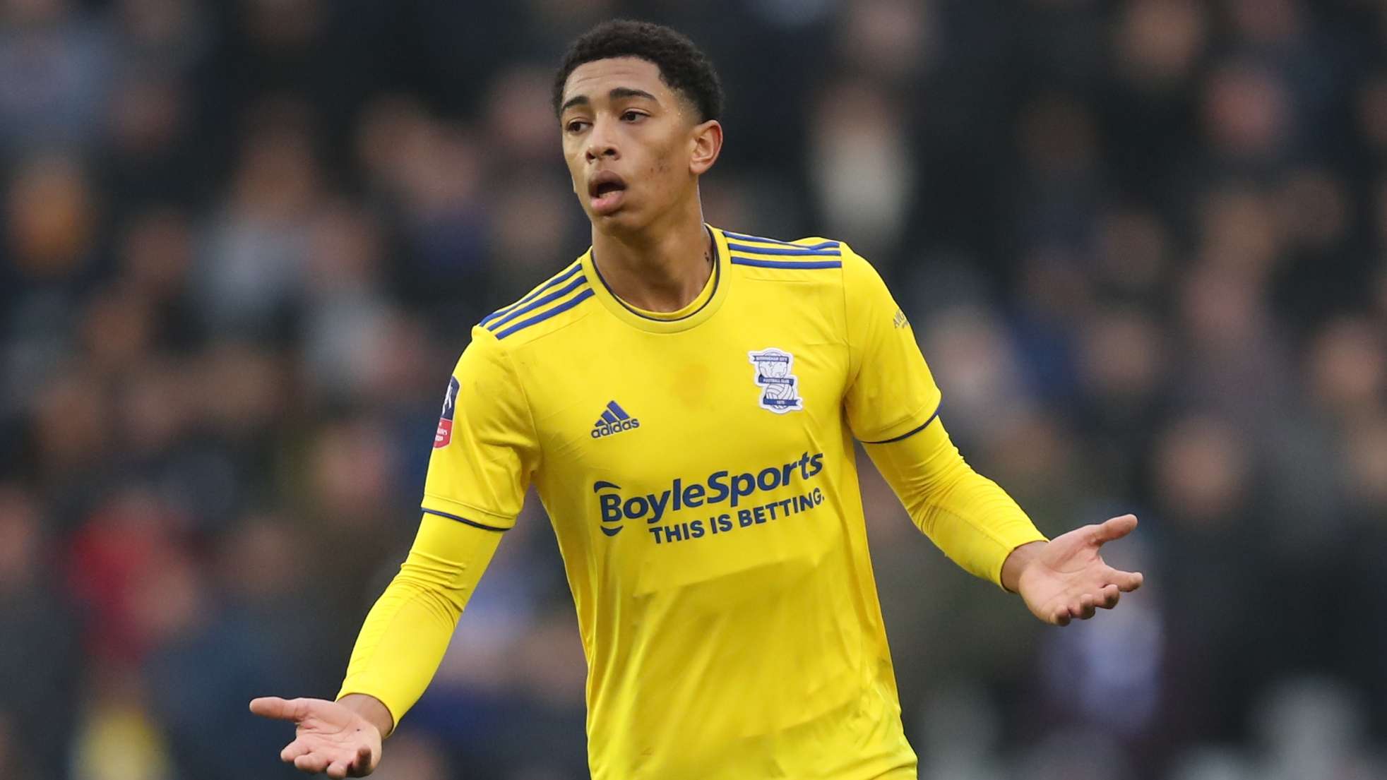 中前场施加 中前场施加