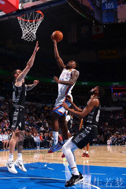 马刺与雷霆12月14日NBA杯对决 马刺与雷霆12月14日NBA杯对决